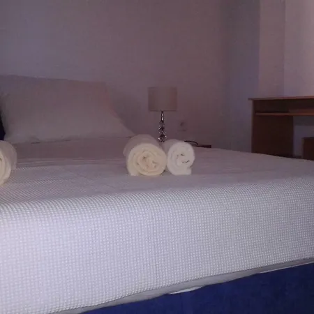 Galeb Split